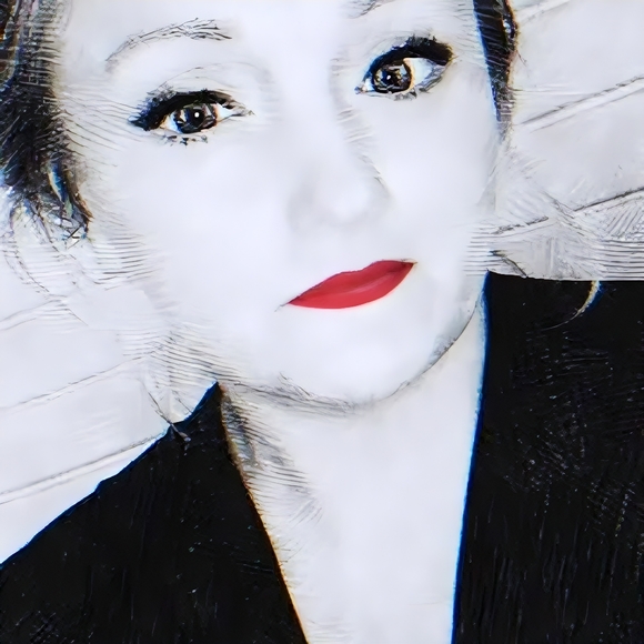 Meet your Posher, Kendra - Picture 4 of 7